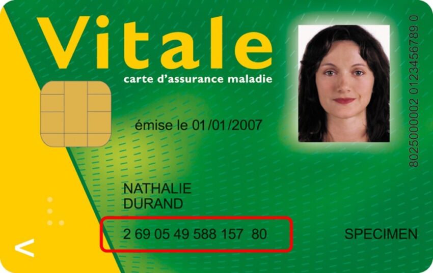 Photo d'une carte vitale avec dans un encadré rouge le numéro de sécurité sociale