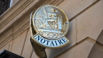 succession notaire rôle frais