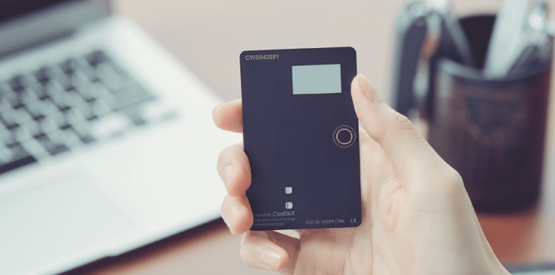 Illustration du CoolWallet S, le portefeuille pour crypto monnaie au format d'une carte bancaire